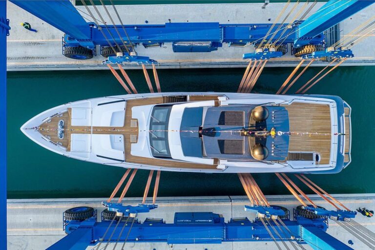 Gerry’s Ferry – Custom Line 106′ (3)