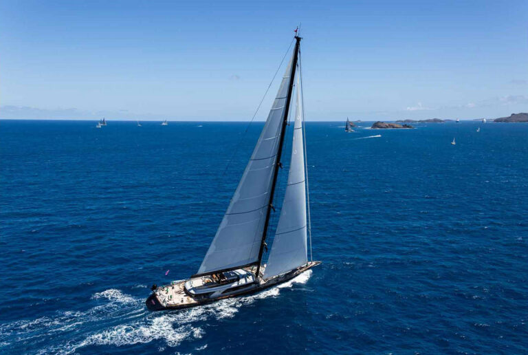 Perseus 3 – Perini Navi
