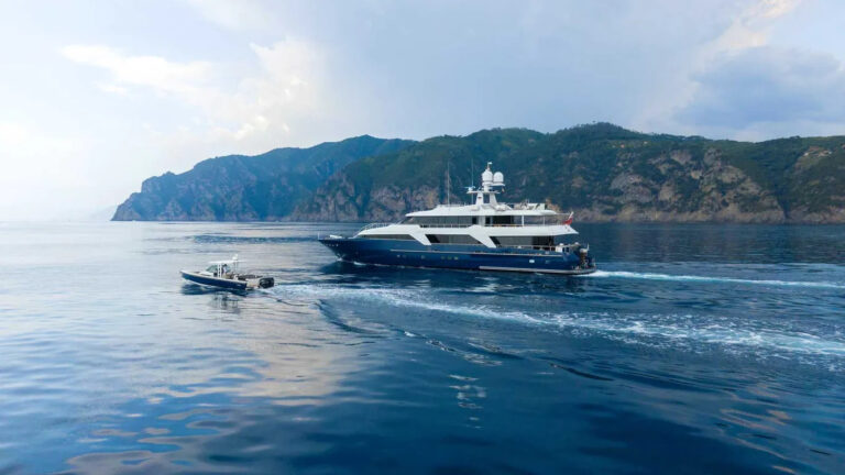 569df540-f146-11ec-8b88-9dbc70a63290-Deep-Blue-II-refit-_1_