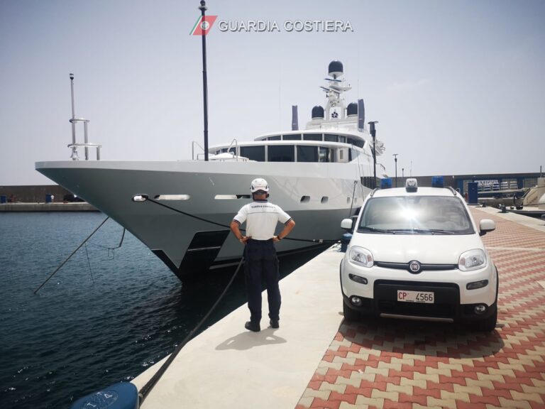 Foto PSC yacht Friendship