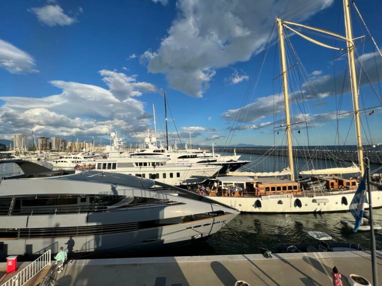 Marina d’Arechi_superyacht 3