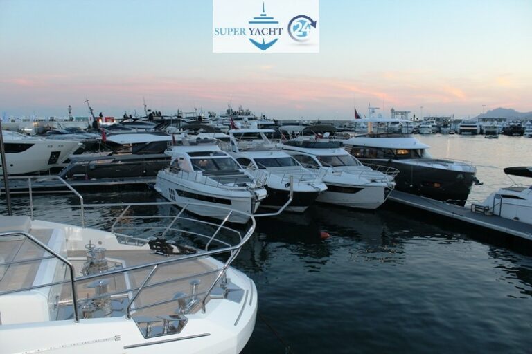 Syper yacht prue – Cannes Yachting Festival