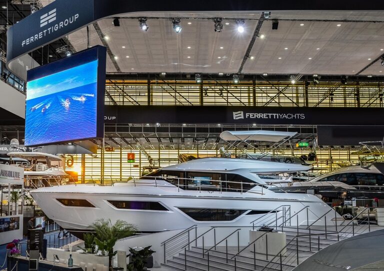 Ferretti Yachts 580 Boot 2023_Low