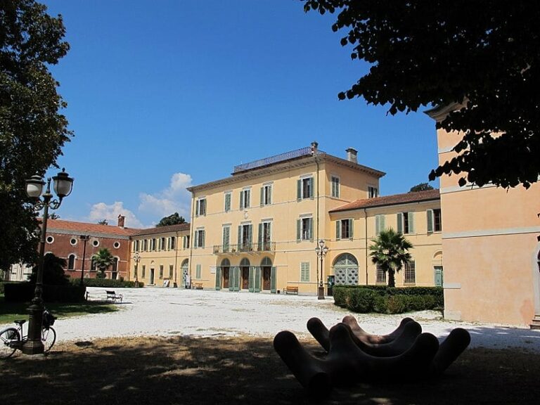 Villa Borbone sede Isyl