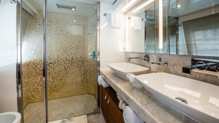zen-custom-line-bathroom