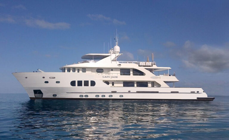 MY40m-LADY-JADE_After-refit_sand-1024×627 – Crediti Valerio Pardi