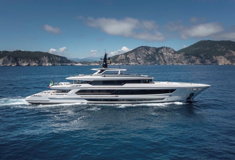 T52 Baglietto (2)