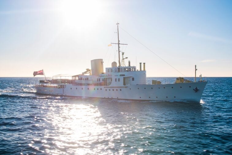 maralayacht1-757×505