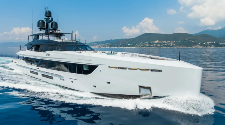 Grigio-Tankoa-Yachts