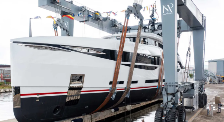UII-Isa-Yachts