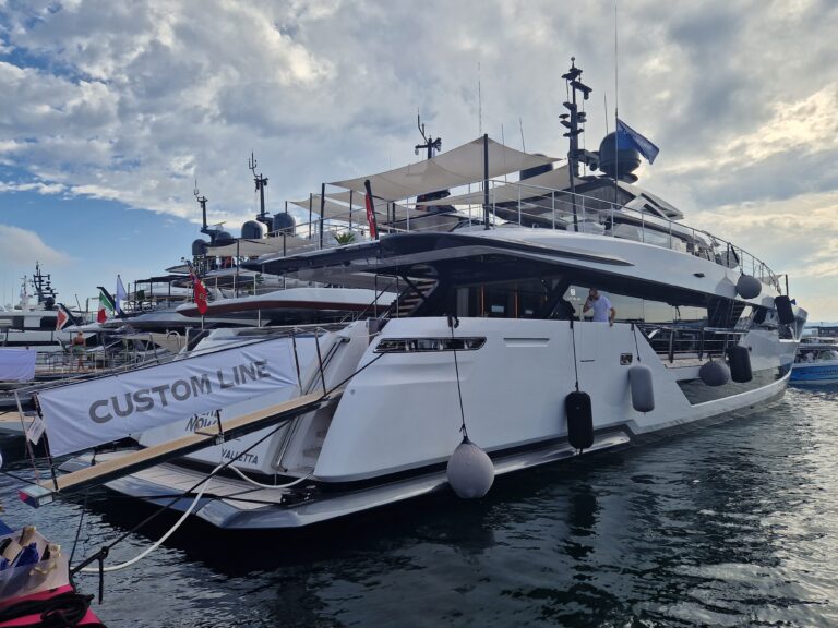Custom Line – Cannes Yachting Festival 2023