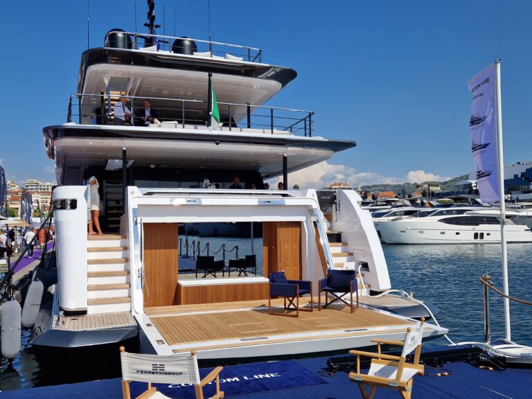 Custom Line – Cannes Yachting Festival 2023