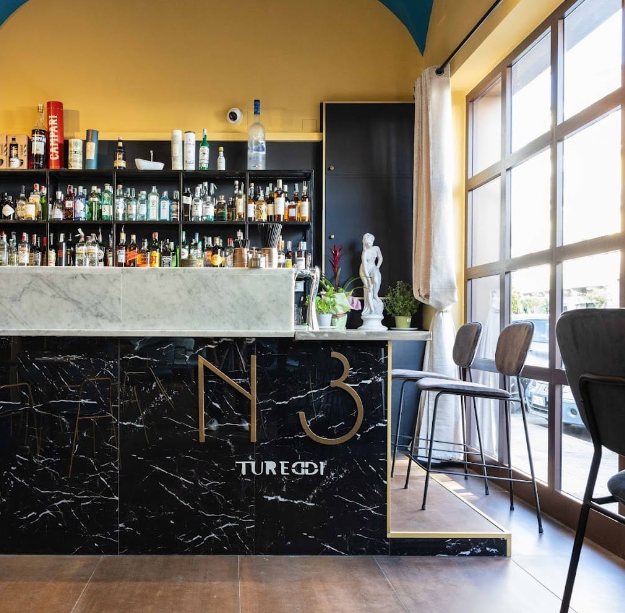 Cocktail-bar -lounge-Tureddi