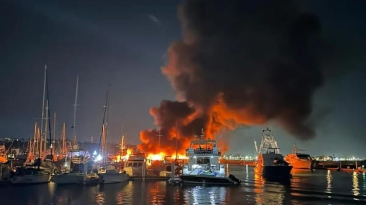 Incendio-Yacht-LaPaz