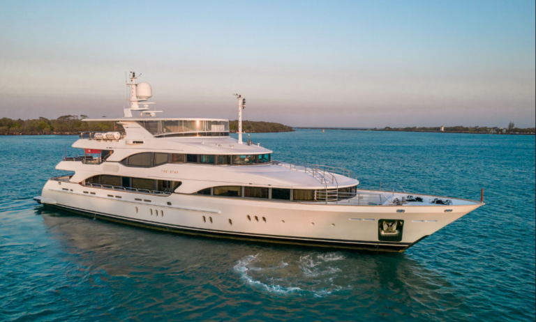 Benetti-The -Star2