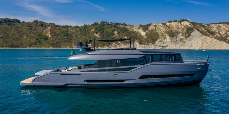Extra-Yachts-Heza