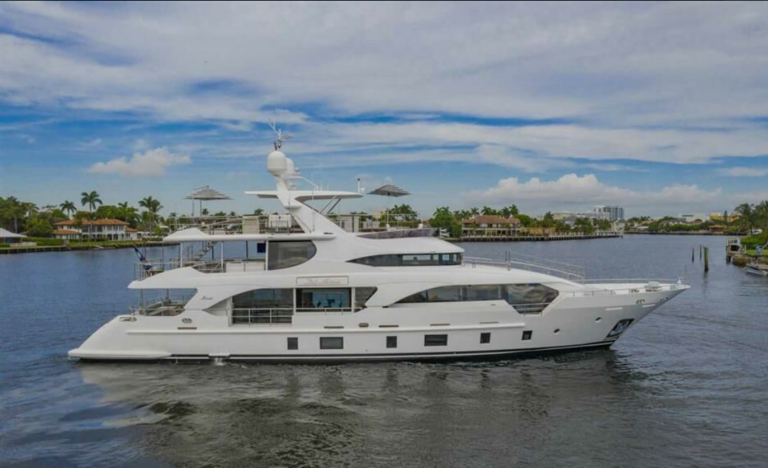Benetti-33M-Cool-Breeze