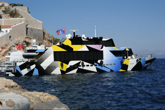 superyacht -Koons