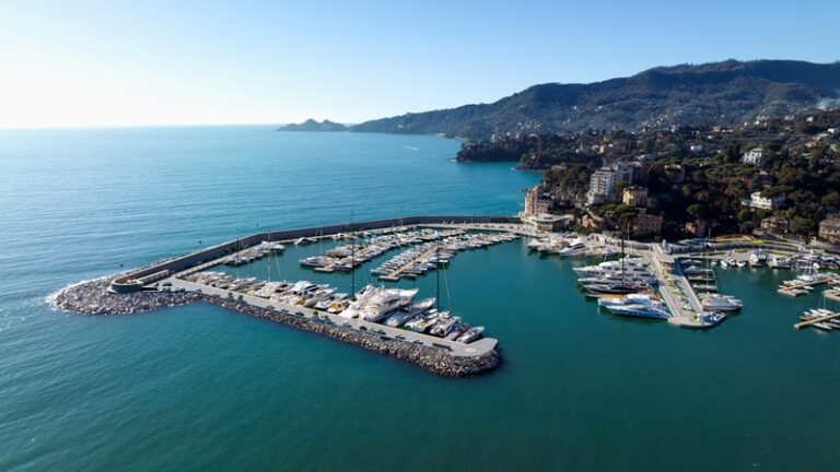 Rapallo – nuovo porto Carlo RIva veduta aerea