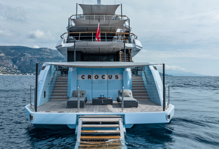 Admiral Crocus 48 m poppa