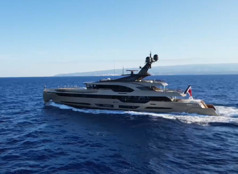 anjelif Columbus Custom Hybrid 50m