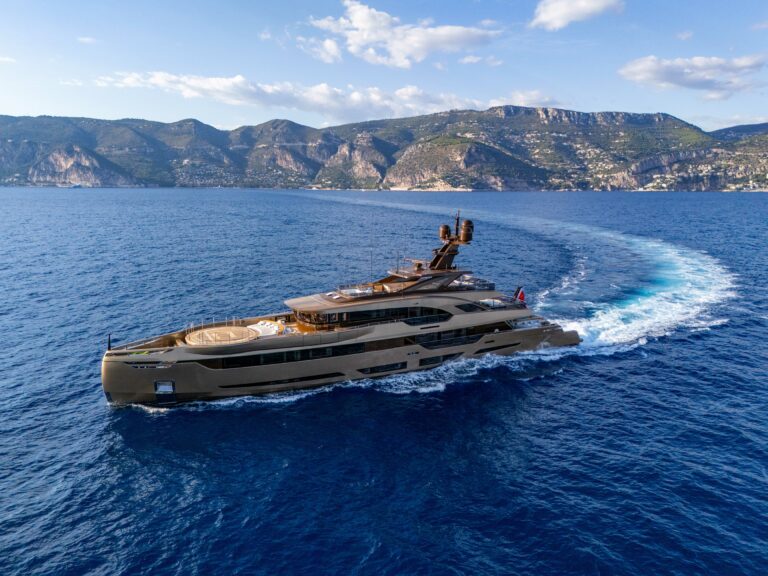 Columbus 50m H in navig