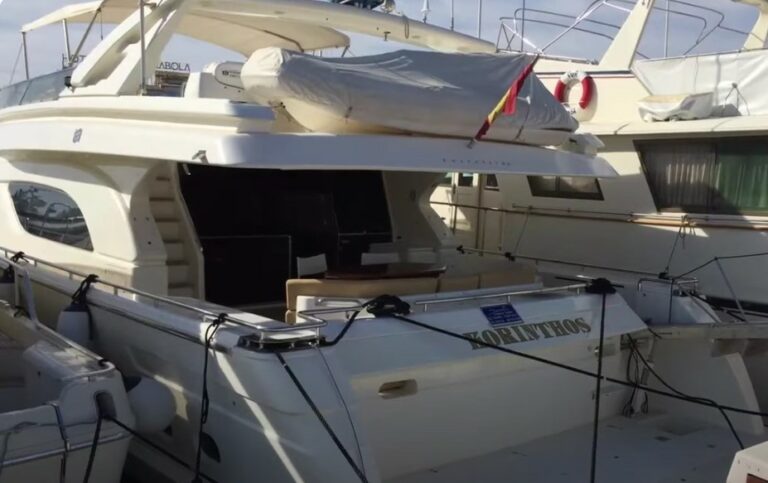 Ferretti 80 Korinthos
