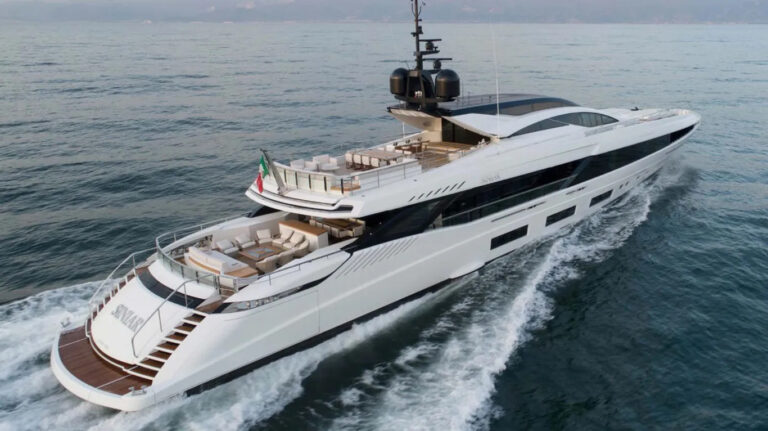 Siniar-Mangusta-da-poppa