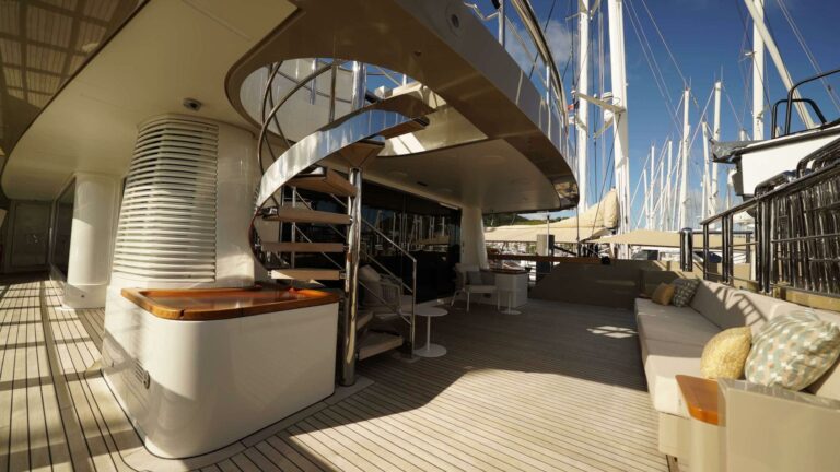 sanlorenzo-500-exp-lars-exterior-027