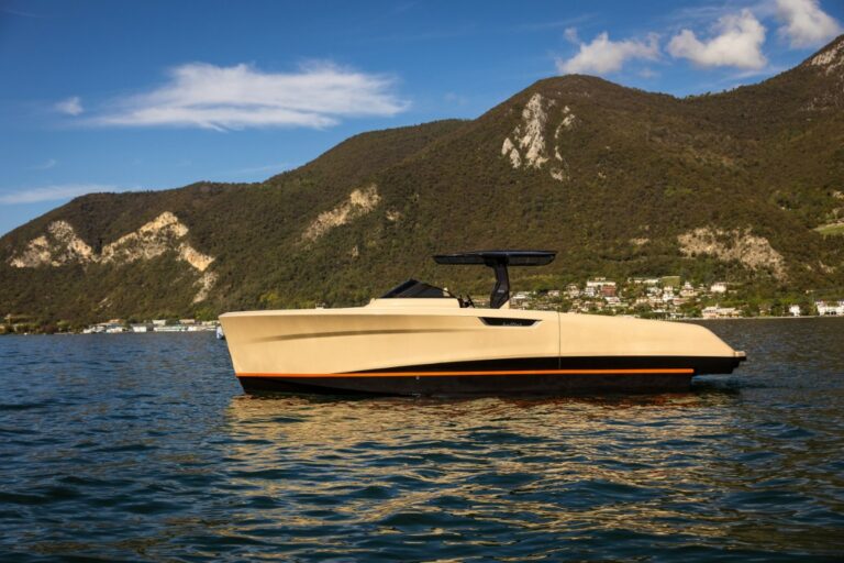 Bellini Yacht_Astor 36_ (Medie)