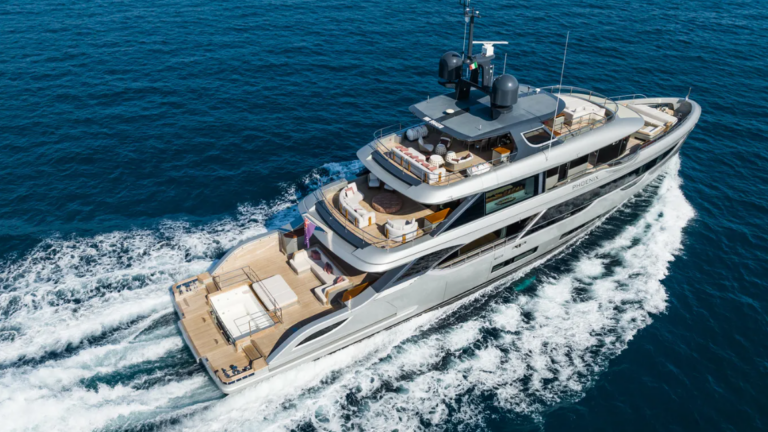 Benetti 40m Phoenix dall’alto