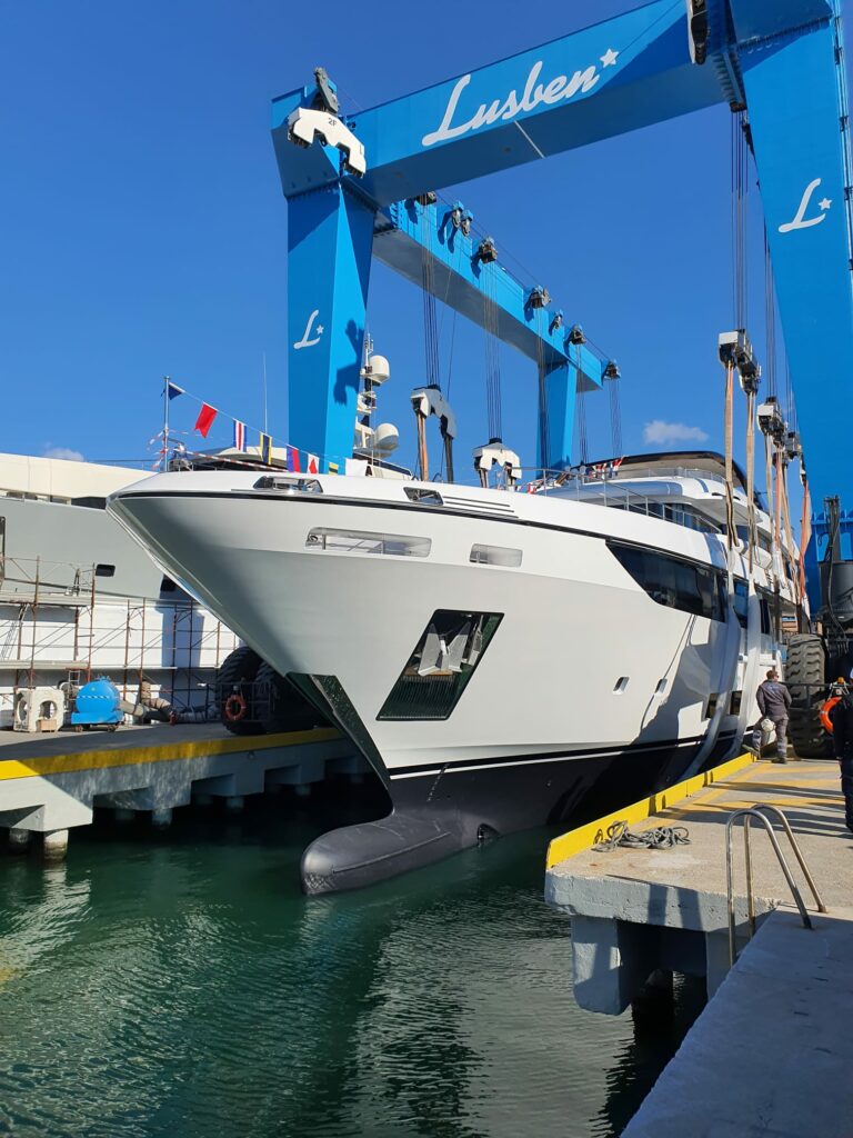 Discesa in acqua Juno’s 44M Benetti