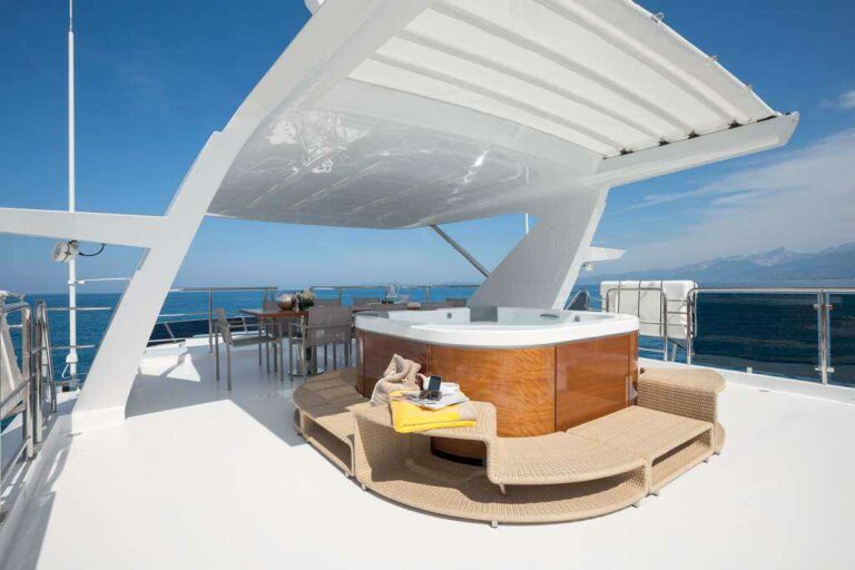 benetti-tradition-supreme-108-bk001-my-paradis-exterior-3 1