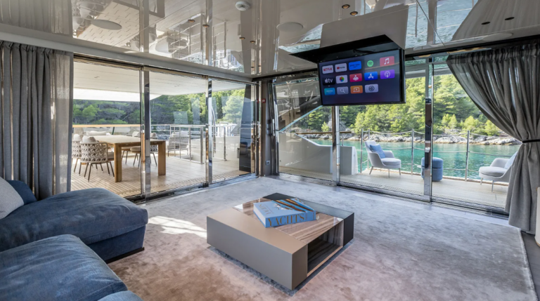 Andiamo Sanlorenzo 36 m interno-esterno