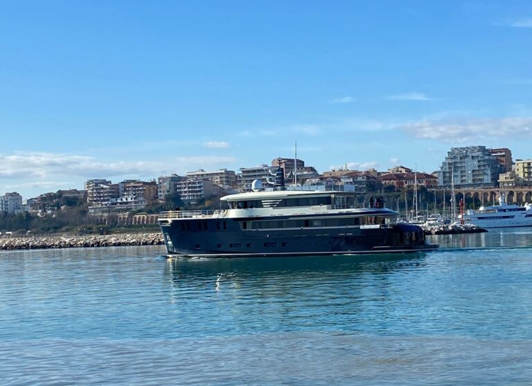 Cheyenne Italian Vessels prove in mare