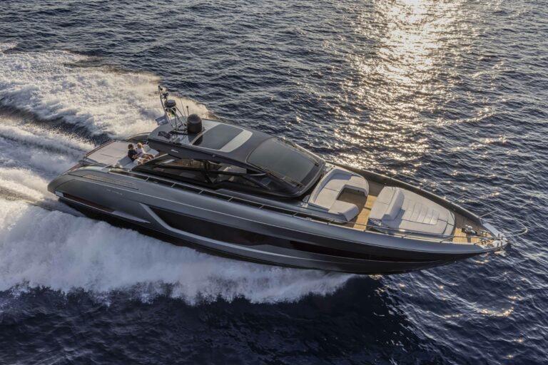 Riva 68′ Diable