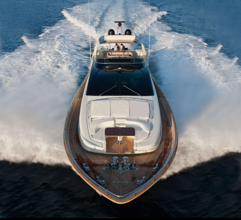 Taurus Riva 28m da prua