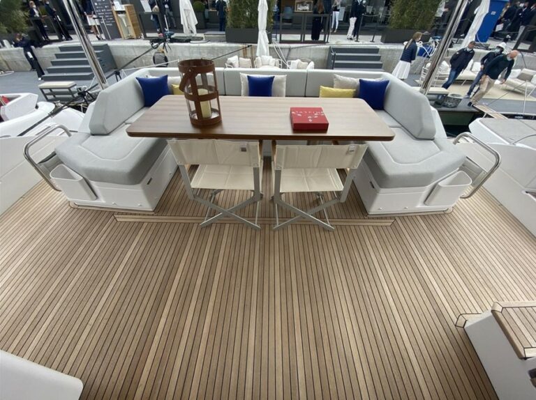 Azimut 25 me Brooklyn esterni
