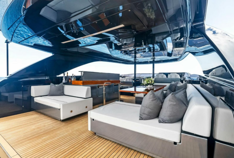 Riva Tasty Waves 34 m flybridge