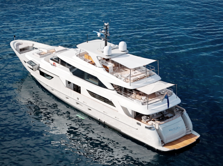 Sanlorenzo 38 m Mocean di poppa dall’alto