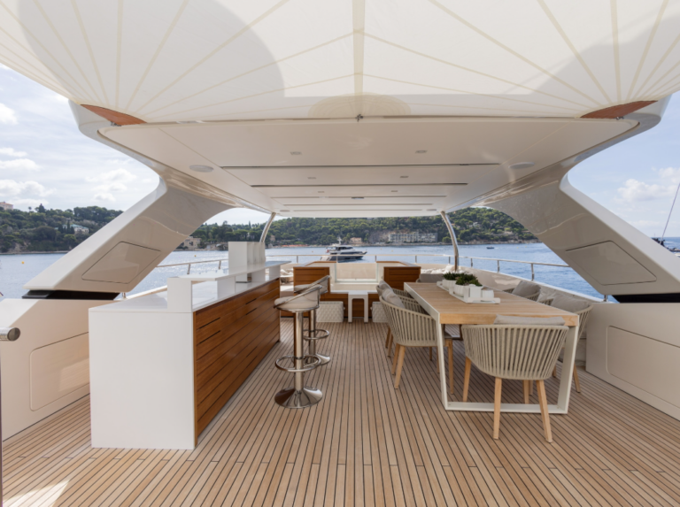 Sanlorenzo 38 m Mocean flybridge