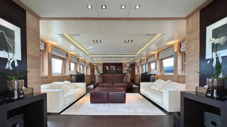 BLINK-Akhir-Cantieri-di-Pisa-41-m-salone