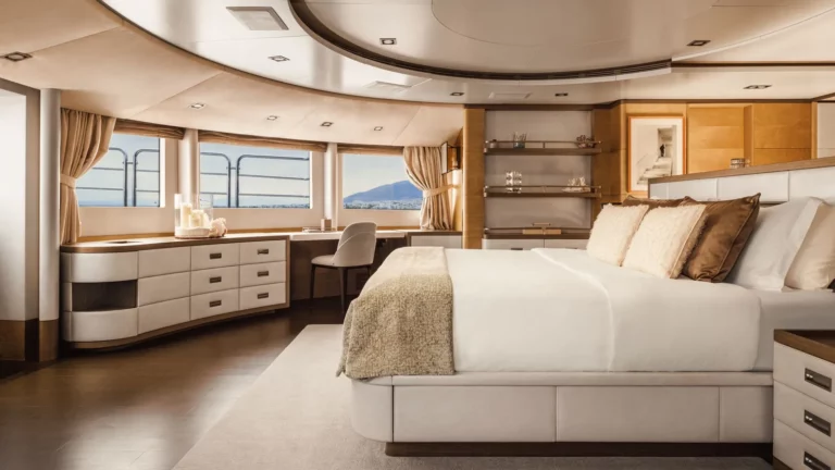 Benetti Justa Delia 44 m cabina