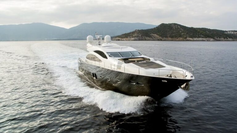 Blade-6-Sunseeker-28-m-da-prof-da-prua_1