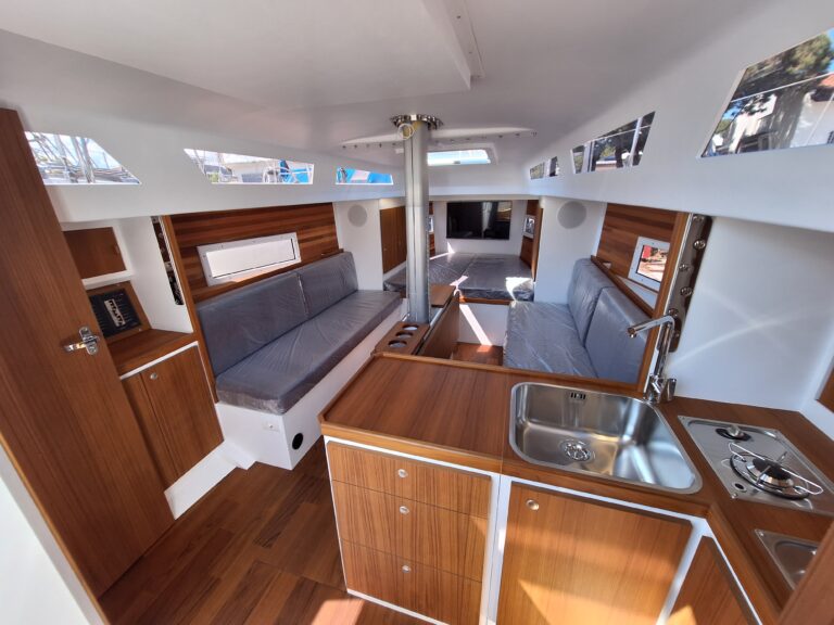 Comuzzi C-40 (4)