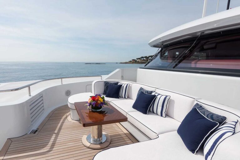 LEGACY 55 m Codecasa esterni 2 – —