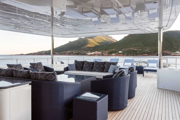 MY LEGACY 55 m Codecasa esterni 1 —
