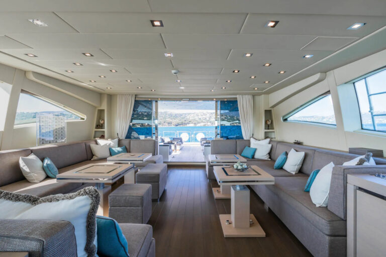 Mangusta-Dream-39-Team-II-interno-e-outdoor