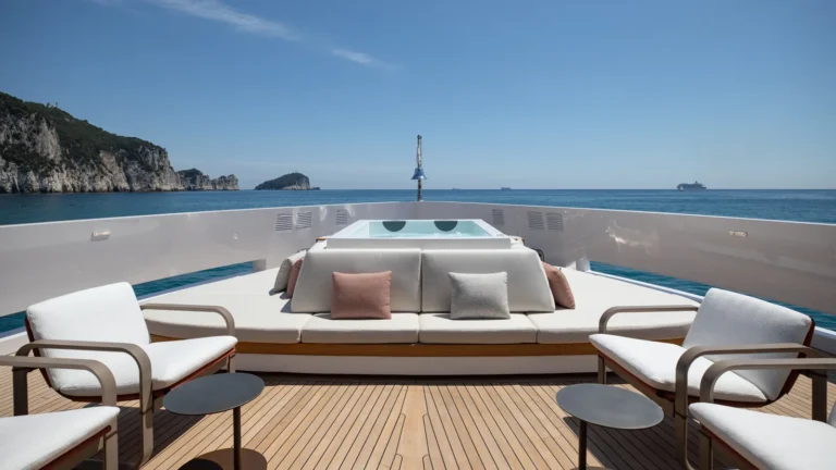 never-say-never-again-37m-foredeck