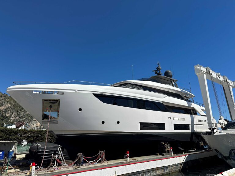 renewal-3-navetta-33-Custom L – Ultimo Yachts est 1